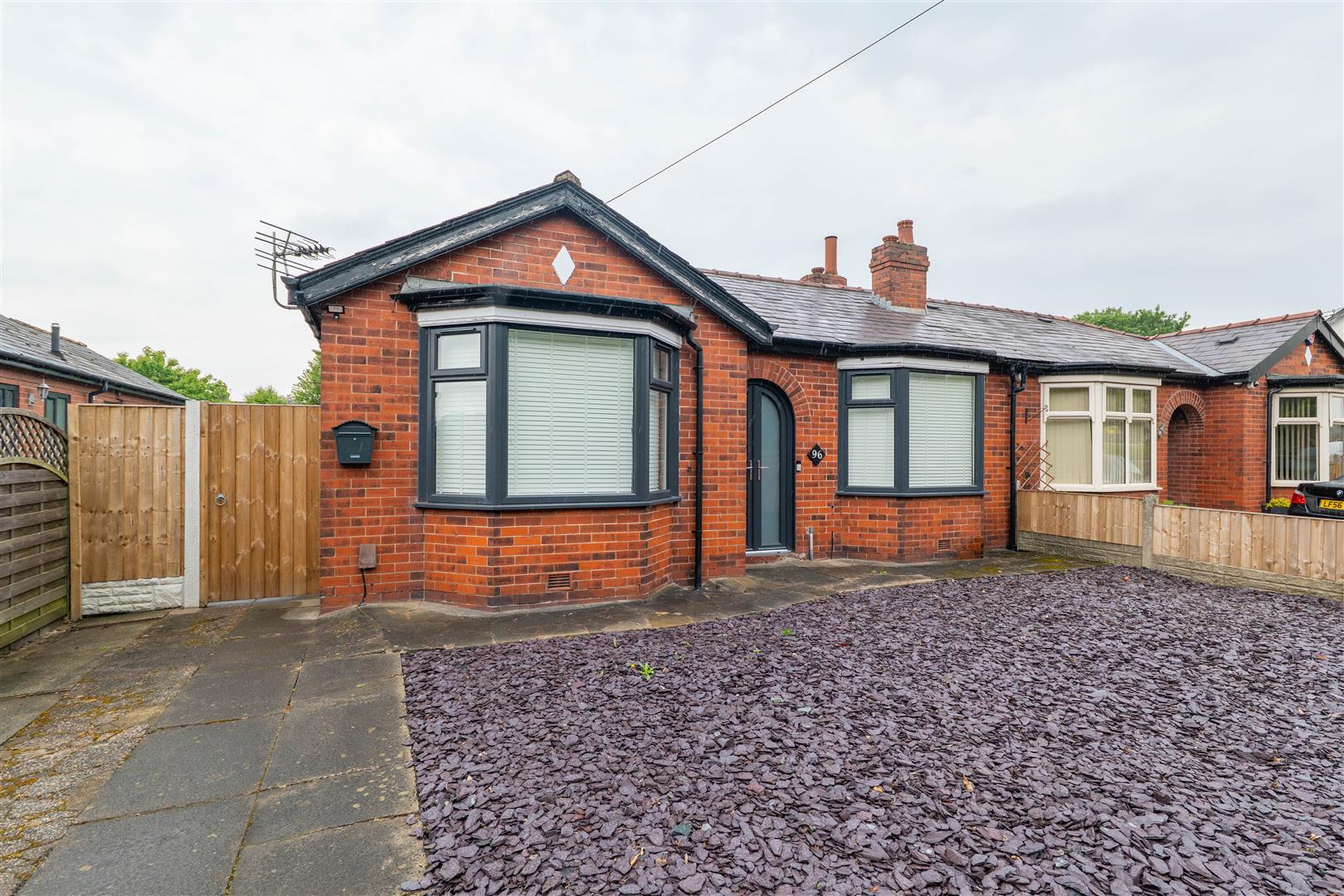 2 bed property in Pilling Lane, Chorley